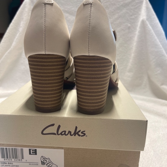 Clarks - Picture 6 of 10